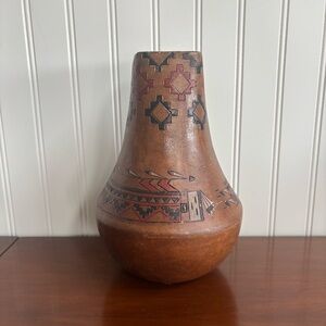 Lorraine Williams Navajo Pottery Vase